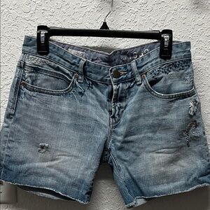 Gap 1969 Women's boyfriend Distressed Denim Shorts
